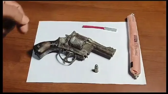Pistol 1