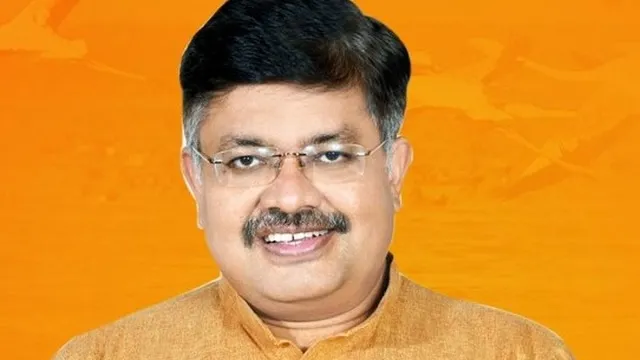 Law Minister2