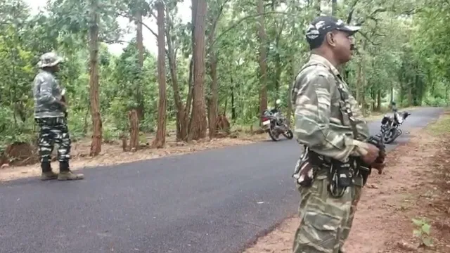 Maoists 1