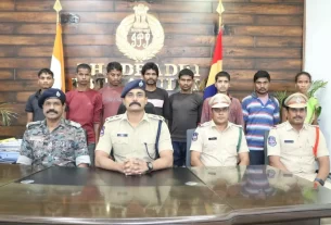 Mkg 8 Naxal Surrendeer 1 2025 08 26 19 11 20